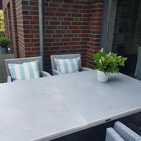 Idyllisches-ambiente-am-suedstrand-rechts Dom wakacyjny Wyk auf Föhr