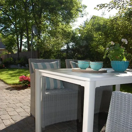 Dom wakacyjny Idyllisches-ambiente-am-suedstrand-rechts *