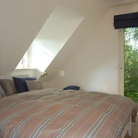 Idyllisches-ambiente-am-suedstrand-rechts Dom wakacyjny Wyk auf Föhr