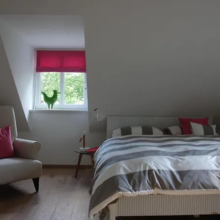 Idyllisches-ambiente-am-suedstrand-rechts 別荘 *